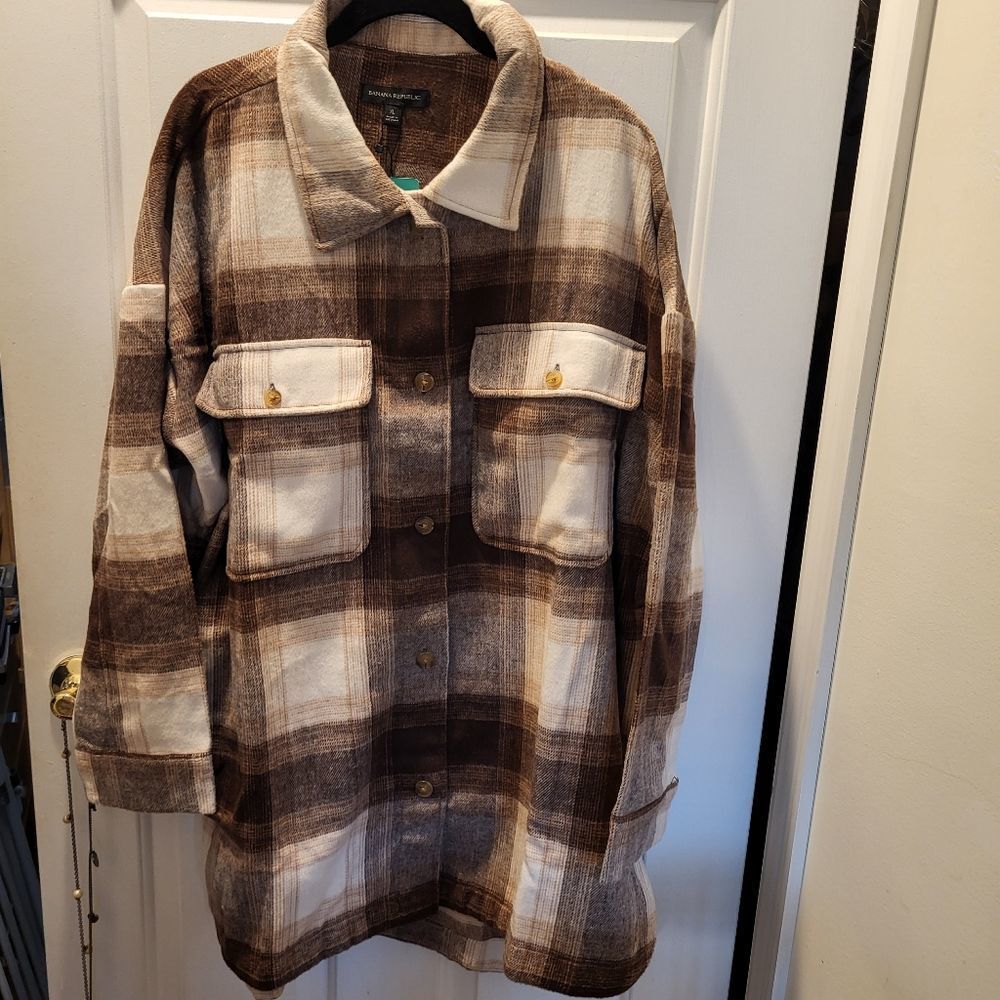 NEW Banana Republic Shacket Big Shirt - Size Xtra-Large
